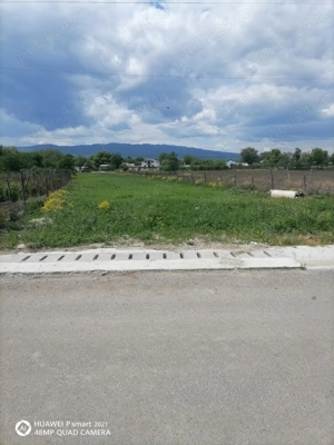 Vânzare teren intravilan