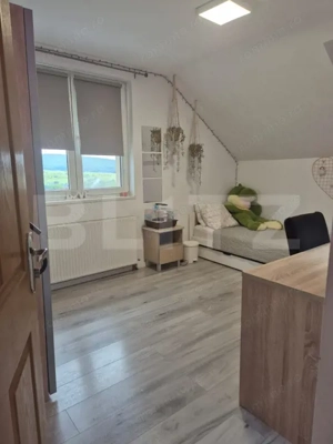 Vila de vanzare in Livezeni cu privelste deosebita, 970mp teren  - imagine 4 Vila de vanzare in Livezeni cu privelste deosebita, 970mp teren  - imagine 4