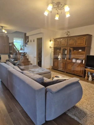 Vila de vanzare in Livezeni cu privelste deosebita, 970mp teren  - imagine 5 Vila de vanzare in Livezeni cu privelste deosebita, 970mp teren  - imagine 5