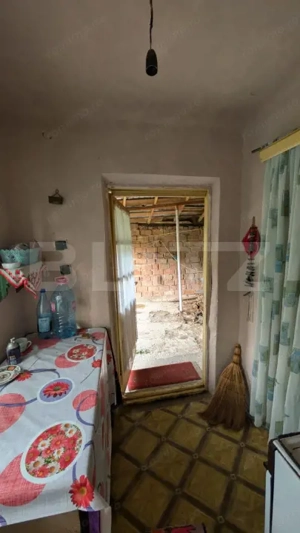 Bucșani 80mp, teren 2540mp casă de renovat - imagine 4