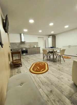 Casa de vânzare la 500 m de Spitalul Judetean  - imagine 5