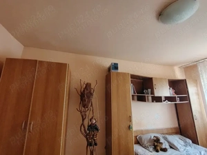 2 cam BLOC IZOLAT zona Kiriac - imagine 2