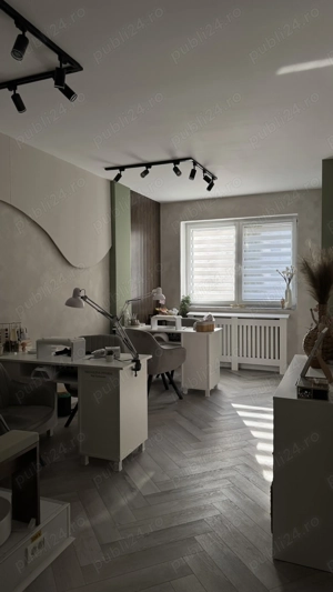  Închiriem post manichiură pedichiura