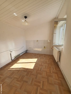 Casa langa metrou  - imagine 7