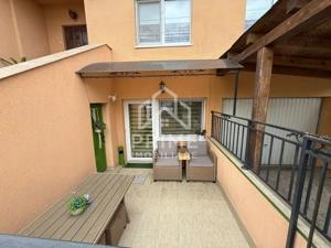 Apartament de vanzare cu 3 camere, scară interioară și curte privată - MICESTI - imagine 12