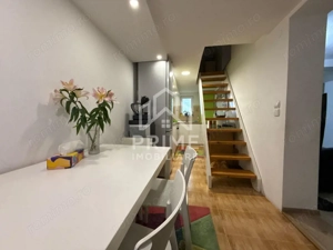 Apartament de vanzare cu 3 camere, scară interioară și curte privată - MICESTI - imagine 4
