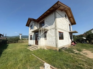 CASA LA ROSU DE VANZARE (ZONA AMPOI 3)  290 MP UTILI - 500 MP TEREN.