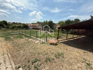 Teren intravilan de vânzare în Barabant – 826 mp utili, toate utilitățile. - imagine 2