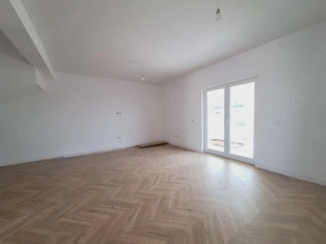 Casa in Mosnita Noua. Bucatarie inchisa. 3 dormitoare si dressing. - imagine 4