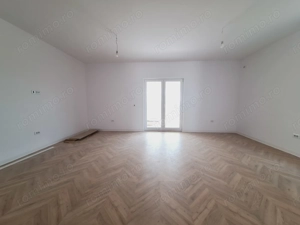 Casa in Mosnita Noua. Bucatarie inchisa. 3 dormitoare si dressing. - imagine 3