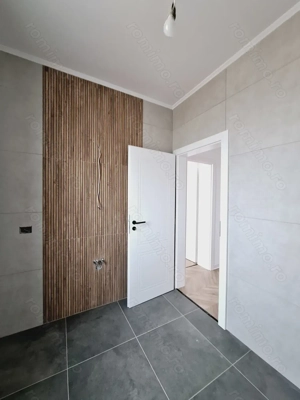 Casa in Mosnita Noua. Bucatarie inchisa. 3 dormitoare si dressing. - imagine 19