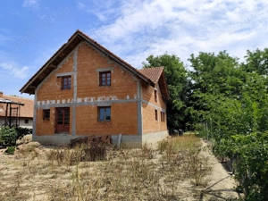 Vând casa  - imagine 9 Vând casa  - imagine 9