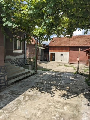 Vand casa la țară  - imagine 2 Vand casa la țară  - imagine 2