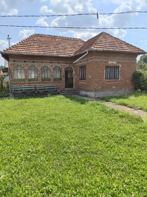 VÂND CASĂ ÎN CAPU Piscului Godeni judetul Arges