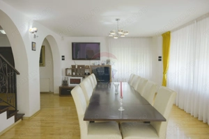 Casă cu piscină și teren de tenis – Girov, 10 min de Piatra Neamț