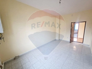 Vilă spațioasă de închiriat – 1 Mai, Piatra Neamț - imagine 4 Vilă spațioasă de închiriat – 1 Mai, Piatra Neamț - imagine 4