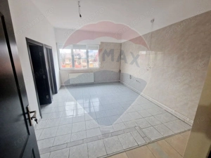 Vilă spațioasă de închiriat – 1 Mai, Piatra Neamț - imagine 12 Vilă spațioasă de închiriat – 1 Mai, Piatra Neamț - imagine 12