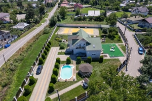 Casă cu piscină și teren de tenis – Girov, 10 min de Piatra Neamț - imagine 18