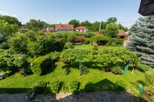 Casa cu 5 dormitoare, foișor, saună, beci,pod garaj și grădină