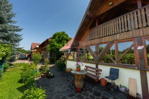 Proprietate completă: 5 dormitoare, saună, foișor, garaj, grădină