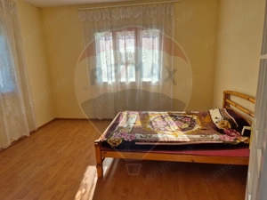 Casă / Vilă cu 6 camere de vânzare - imagine 7