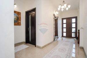 0% Comision - VILA de LUX de vânzare – Cu iaz natural - imagine 6