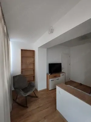 Apartament de două camere plus living spațios, decomandat, et. 2 din 6, bloc nou, lift, loc parcare - imagine 2