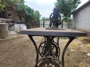 Mașina de cusut singer  - imagine 5