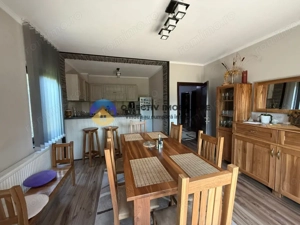 Casă proiectată cu bun gust – Strada  Petru Movilă - imagine 9