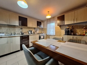 Apartament de vanzare, cu 2 camere, spatios, zona Aradului - imagine 9