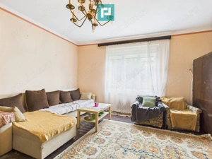 Apartament la casă cu 3 camere în Pârneava - imagine 3