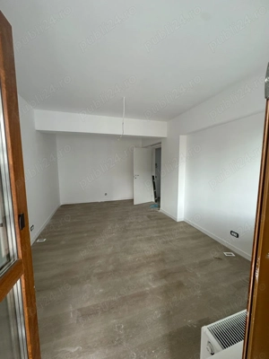 2 camere Metalurgiei Cartier Solar, liber - imagine 14