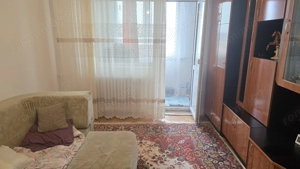 Vand apartament 2 camere, zona Jiului, suprafata utila 43 mp + balconul, mobilat, utilat - imagine 2