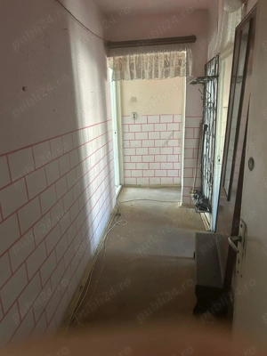 Apartament 2 camere, decomandat - imagine 2