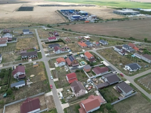 Casa la gri in Frumuseni - imagine 7 Casa la gri in Frumuseni - imagine 7