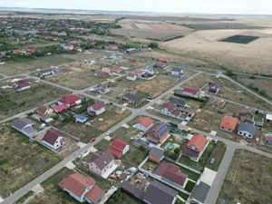 Casa la gri in Frumuseni - imagine 10 Casa la gri in Frumuseni - imagine 10