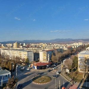 Vand apartament 3 camere