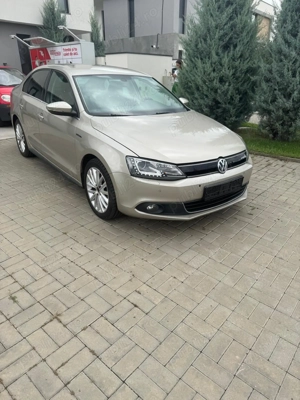 VW Jetta Hybrid Euro 6 - imagine 2