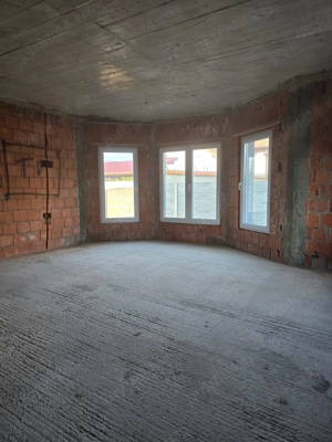 Casa individuala etaj si pod teren 500m toate utilitatile  comuna Sacalaz vatra satului strada Pacii - imagine 9