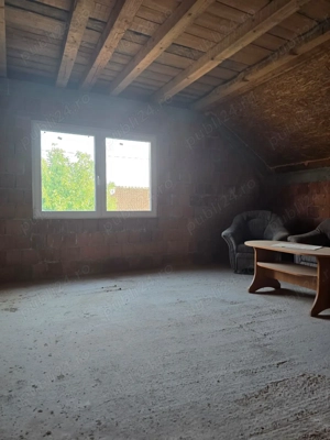 Casa individuala etaj si pod teren 500m toate utilitatile  comuna Sacalaz vatra satului strada Pacii - imagine 7