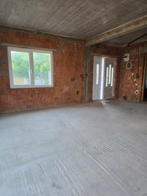 Casa individuala etaj si pod teren 500m toate utilitatile  comuna Sacalaz vatra satului strada Pacii - imagine 11