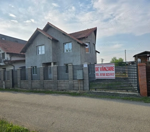 Casa individuala etaj si pod teren 500m toate utilitatile  comuna Sacalaz vatra satului strada Pacii - imagine 20