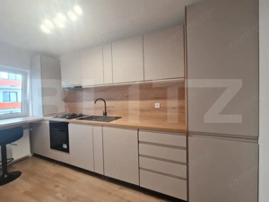 Apartament 2 camere decomandat, 51 mp utili, parcare, zona Terra