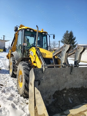 De închiriat utilaj buldoexcavator  - imagine 3