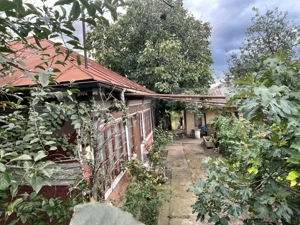 Casa si teren de 2368 mp , Zona Calea Bucuresti - imagine 4