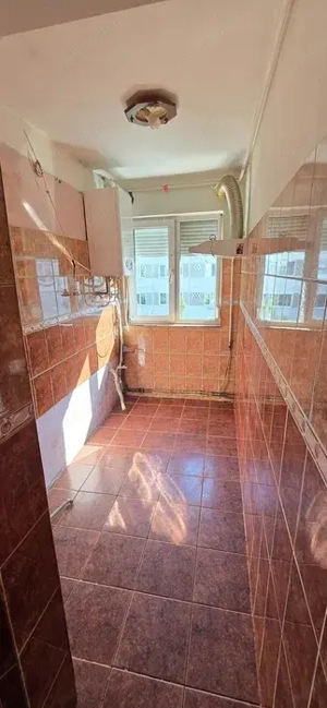 Apartament 4 camere Dacia semidecomandat amenajat centrala proprie - imagine 7