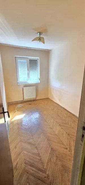 Apartament 4 camere Dacia semidecomandat amenajat centrala proprie - imagine 6