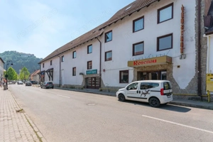 Pensiune Rosenau de vânzare - Afacere la cheie lângă Cetatea Râșnov - imagine 3