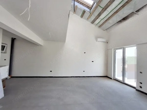 Apartament tip penthouse-duplex într-un imobil  modern în centrul  orașului