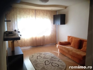 1 camera in zona Lipovei